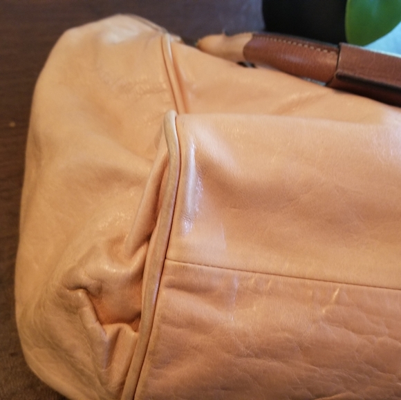 Authentic Chloe Ethel leather satchel in a beautiful butterscotch color. - Picture 6 of 12